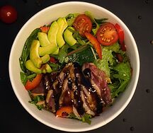 Салат с уткой холодного копчения