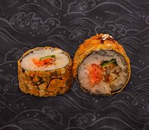 Горячий лосось с угрем