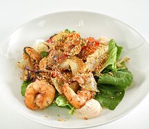 Салат с морепродуктами