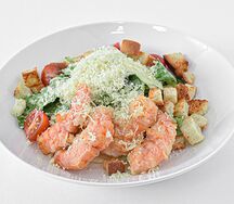 Цезарь с креветкой темпура