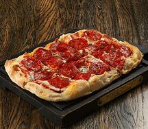 Пицца пепперони