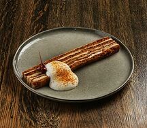 Медовик с кремом из халвы и кардамона