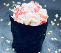 Гункан с крабом