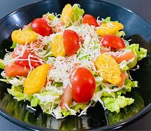 Цезарь с нежным лососем