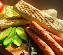 Сосиска в лаваше