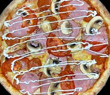 С сырным бортиком пицца Брутальная