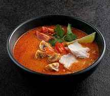 Суп ТомЯм с курицей