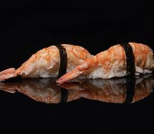 Суши креветка