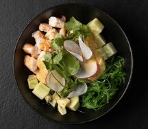 Поке с креветками и рисом