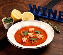 Тайский суп том ям с тигровыми креветками