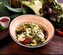 Салат с печеным баклажаном