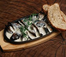 Мидии с моцареллой