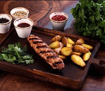 Люля-кебаб из курицы с молодым картофелем