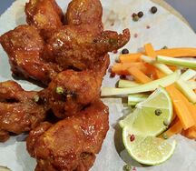 Крылья куриные в соусе