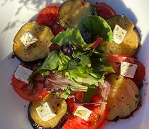 Салат с жареным баклажаном