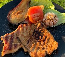 Стейк из свинины на кости