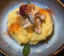 Бефстроганов с картофельным пюре