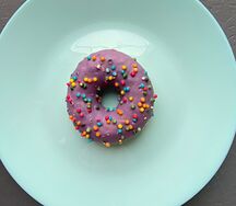 Донат Черничный