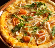 Пицетта с лососем