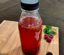 Тизан со свежей малиной