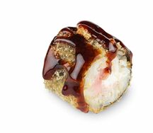 Ролл жареный с тунцом