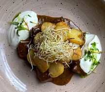 Свинина в медовой горчице с золотистым картофелем