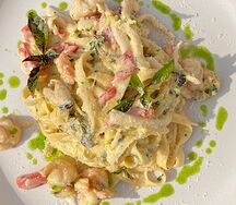 Паста с морепродуктами в сливочном соусе