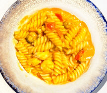 Паста в соусе том ям