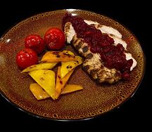 Индейка под клюквенным соусом