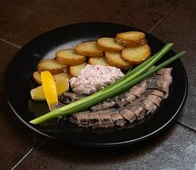 Сельдь с гарниром