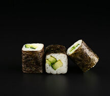 Ролл с огурцом