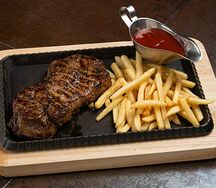 Стейк из cвинoй шеи