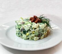 Салат из фасоли с куриной грудкой