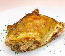 Запеченное куриное бедро
