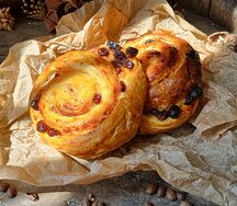 Слойка-улитка с изюмом