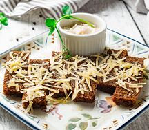 Гренки с пармезаном