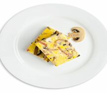 Скрэмбл с ветчиной и грибами