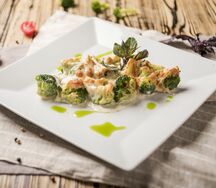 Брокколи в сливках с сыром