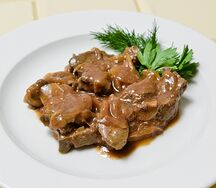 Печень говяжья в медово-соевом соусе