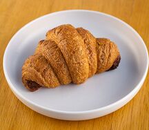 Круассан с нутеллой