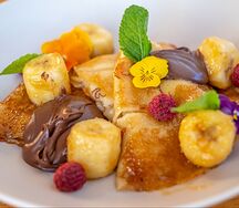 Блины с Нутеллой и карамелизированным бананом