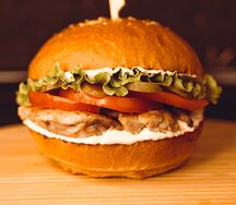 Бургер куриный