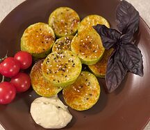 Кабачки, запеченные с белым соусом