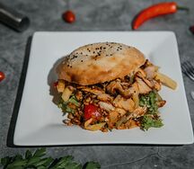 Томбик с курицей