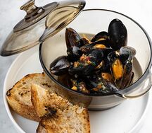 Мидии White wine