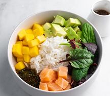 Боул с лососем