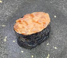 Острые суши с угрем