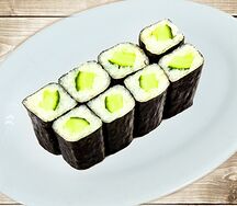 Хосомаки с огурцом