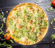 Пицца Цезарь с курицей