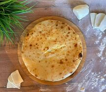 Пирог с сыром большой